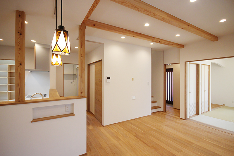 まごのて工房の注文住宅。動線に配慮したインナーガレージプラン